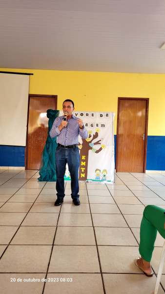 A Secretaria Municipal de Educação e a Escola Municipal Tancredo Neves, estão em fase de preparação para realização do SAEB.