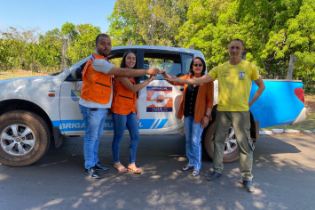 Prefeitura de Itacajá entrega carro à Coordenadoria Municipal de Defesa Civil e EPIs aos brigadistas